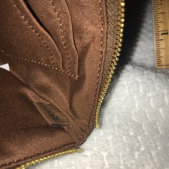 Coach wristlet - Picture 11 of 16